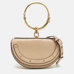 مملوكة مسبقًا Chloe Nile Bracelet Small Beige Leather Minaudiere Bag