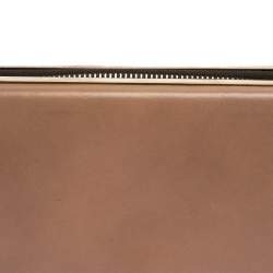 Pre Owned Chloe Beige Leather Zip Around Clutch