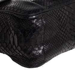 مملوكة مسبقًا حقيبة كتف كلوي إلسي متوسطة جلد ثعبان أسود 