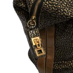 Pre Owned Chloe Black/Gold Textured Leather Side Zipped Satchel