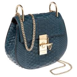 مملوكة مسبقًا Chloe Blue Python Small Drew Shoulder Bag