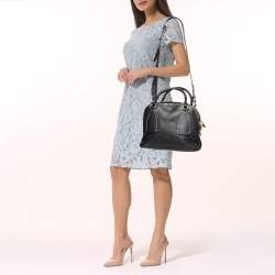 Pre Owned Chloe Black Leather Medium Daria Satchel