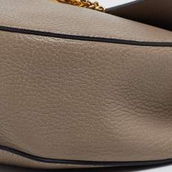 مملوكة مسبقًا حقيبة كتف كلوي درو جلد بيج/مستردة متوسطة