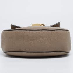 مملوكة مسبقًا حقيبة كتف كلوي درو جلد بيج/مستردة متوسطة