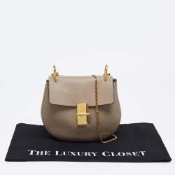 مملوكة مسبقًا حقيبة كتف كلوي درو جلد بيج/مستردة متوسطة