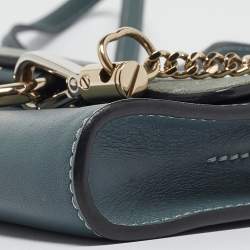 ممل�وكة مسبقًا Chloe Blue Leather and Suede Mini Faye Crossbody Bag