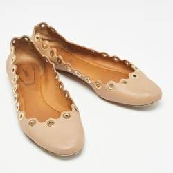مملوكة مسبقًا Chloe Beige Scalloped Leather Eyelet Detail Ballet Flats Size 37.5