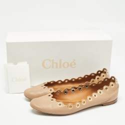 مملوكة مسبقًا Chloe Beige Scalloped Leather Eyelet Detail Ballet Flats Size 37.5