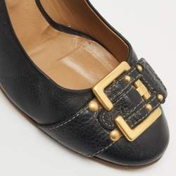 Pre Owned Chloe Black Leather Buckle Detail Scrunch Pumps Size 41