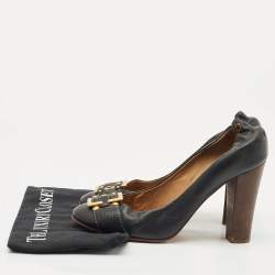 Pre Owned Chloe Black Leather Buckle Detail Scrunch Pumps Size 41