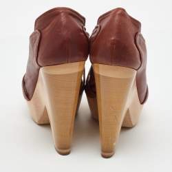 Pre Owned Chloe Brown Leather Lucite and Wood Chunky Heel Platform Pumps 37.5