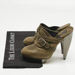 Pre Owned Chloé Green Leather Buckle Clogs Size 37