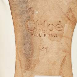 Pre Owned حذاء باليرينا فلات كلوي جلد براءة اختراع أبيض متموج مقاس 41