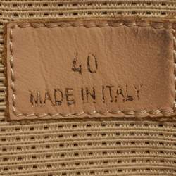 مملوكة مسبقًا حذاء رياضي كلوي سوني سويدي وشبك متعدد الألوان مقاس 35