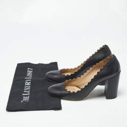 Pre Owned حذاء كعب عالي كلوي جلد أسود نمط متموج كعب مربع سميك مقاس 37