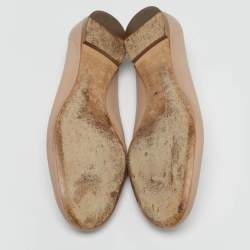 Pre Owned حذاء باليرينا فلات كلوي لورين جلد بيج لامع نمط مموج مقاس 39