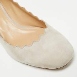 Pre Owned Chloe Laurena Scalloped Size 40 Light Grey Suede Block Heel Pumps