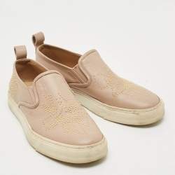 Pre Owned Chloé Size 39 Beige Leather Embellished Slip On Sneakers