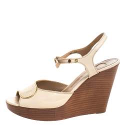 Pre Owned Chloe Beige Leather Peep Toe Ankle Strap Wooden Wedge Platform Sandals Size 38.5