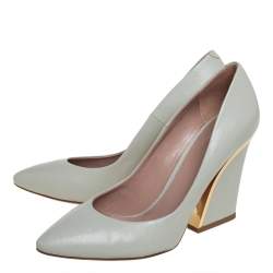 مملوكة مسبقًا Chloe Grey Leather Block Heel Pumps Size 39.5