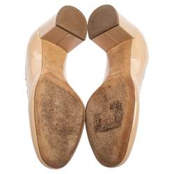 Pre Owned Chloé Beige Patent Leather Scalloped Accent Pumps Size 36