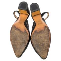 Pre Owned صندل كلوي جلد أسود فتحة كعب مقاس 40