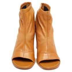 Pre Owned Chloe Brown Leather Ankle Length Boots Size 39
