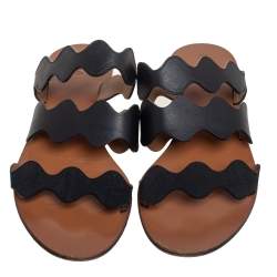 Pre Owned Chloe Black Leather and Suede Scalloped Slide Flats Size 39