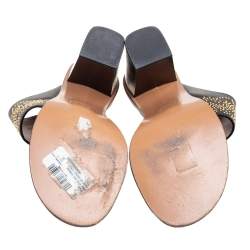 Pre Owned Chloe Black/Gold Studded Leather Slide Sandals Size 39
