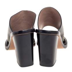 Pre Owned Chloe Black/Gold Studded Leather Slide Sandals Size 39