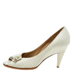 Pre Owned Chloe Cream Leather Peep Toe Pumps Size 37