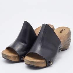 مملوكة مسبقًا Chloe Black Leather Peep Toe Clogs Size 37
