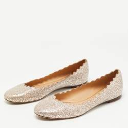 مملوكة مسبقًا Chloe Silver Texture Leather Laurena Scalloped Ballet Flats Size 40