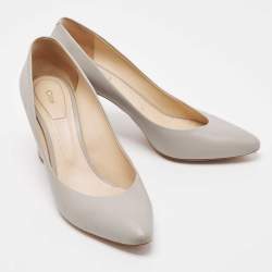 Pre Owned Chloe Grey Leather Block Heel Pumps Size 39.5