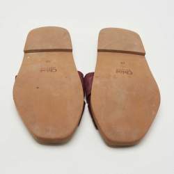 مملوكة مسبقًا Chloe Burgundy Canvas Logo Woody Flat Slides Size 38