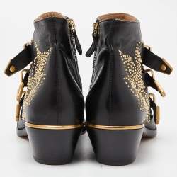 مملوكة مسبقًا حذاء بوت للكاحل كلوي جلد مرصع أسود مقاس 39