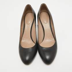 مملوكة مسبقًا Chloe Black Leather Round Toe Pumps Size 38