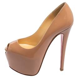 مملوكة مسبقًا Christian Louboutin Beige Patent Leather Highness Pumps Size 34
