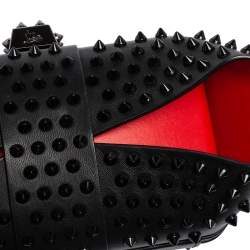 مملوكة مسبقًا حقيبة كلتش كريستيان لوبوتان غراندوتو سبايك جلد سوداء بسلسلة 