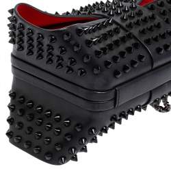 مملوكة مسبقًا حقيبة كلتش كريستيان لوبوتان غراندوتو سبايك جلد سوداء بسلسلة 