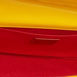 مملوكة مسبقًا Christian Louboutin Yellow Patent Leather So Kate Clutch