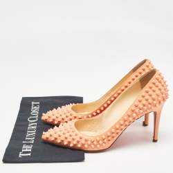 مملوكة مسبقًا Christian Louboutin Light Orange Leather Pigalle Spikes Pumps Size 40