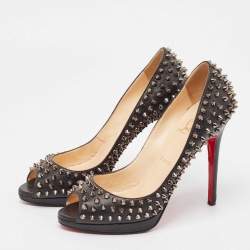 Pre Owned Christian Louboutin Black Leather Yolanda Spikes Pumps Size 38.5