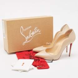 مملوكة مسبقًا Christian Louboutin Beige Leather Hot Chick Pumps Size 39