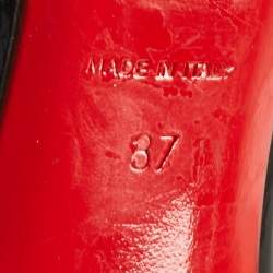 مملوكة مسبقًا Christian Louboutin Black Patent Leather Simple Pumps Size 37
