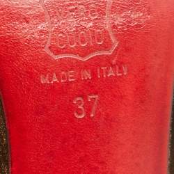 Pre Owned Christian Louboutin Brown Velvet Round Toe Pumps Size 37