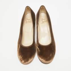 Pre Owned Christian Louboutin Brown Velvet Round Toe Pumps Size 37