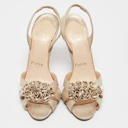 مملوكة مسبقًا Christian Louboutin Gold Suede Flo Ankle Strap Sandals Size 37