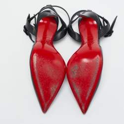 مملوكة مسبقًا Christian Louboutin Black Leather Maravilla T Strap Pumps Size 37