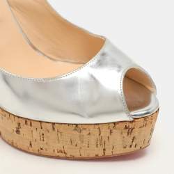 Christian Louboutin Silver Foil Leather Une Plume Peep-Toe Cork Wedge Sandals Size 40.5
